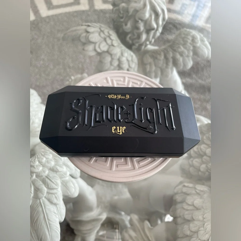♓️ Kat Von D Shade + Light eye palette FAWN AUTHENTIC Eye Contour - Picture 2 of 8